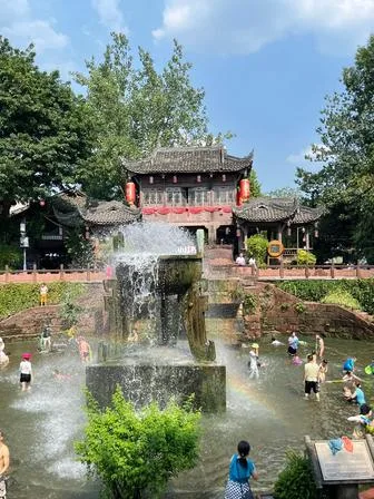Huanglongxi Ancient Town Scenic Area
