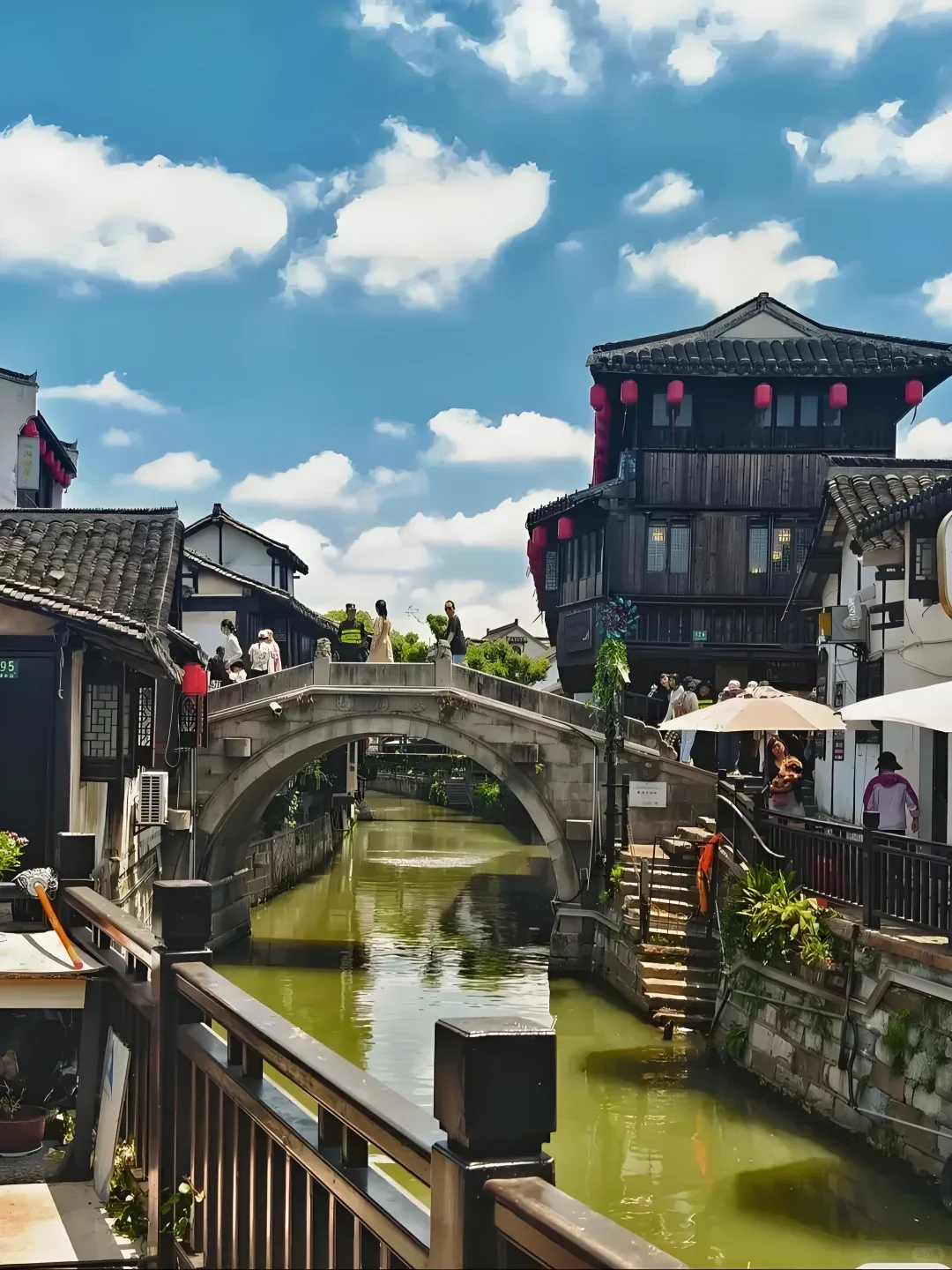 Chengdu Xinchang Ancient Town Scenic Area