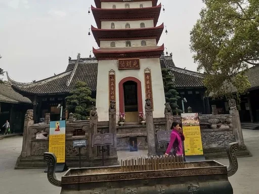 Chengdu Xindu District Baoguang Guihu Cultural Tourism Area